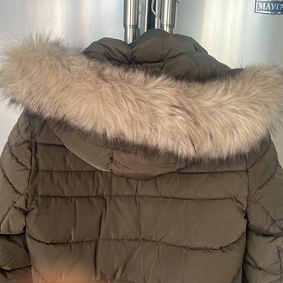 As new DKNY winter parka - Picture 6 of 8